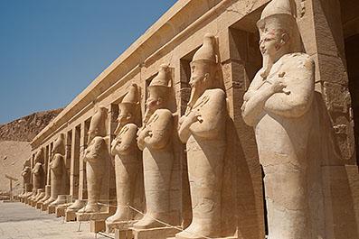 Luxor184