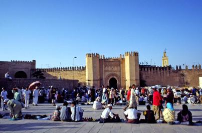 Fez90