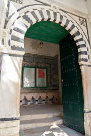 Tunis207