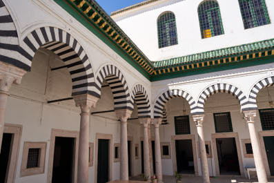 Tunis208