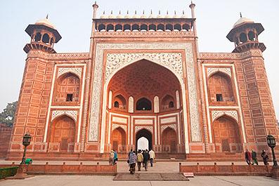 Agra08