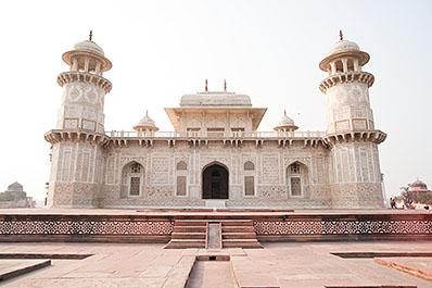 Agra38