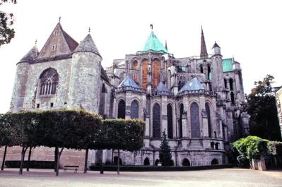Chartres10