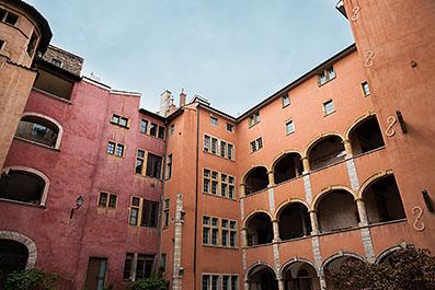 Lyon12