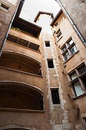 Lyon13