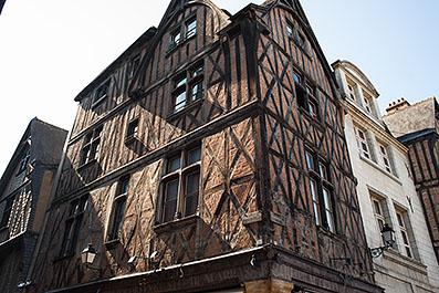Tours22
