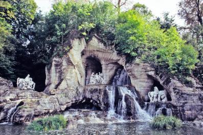Versailles57